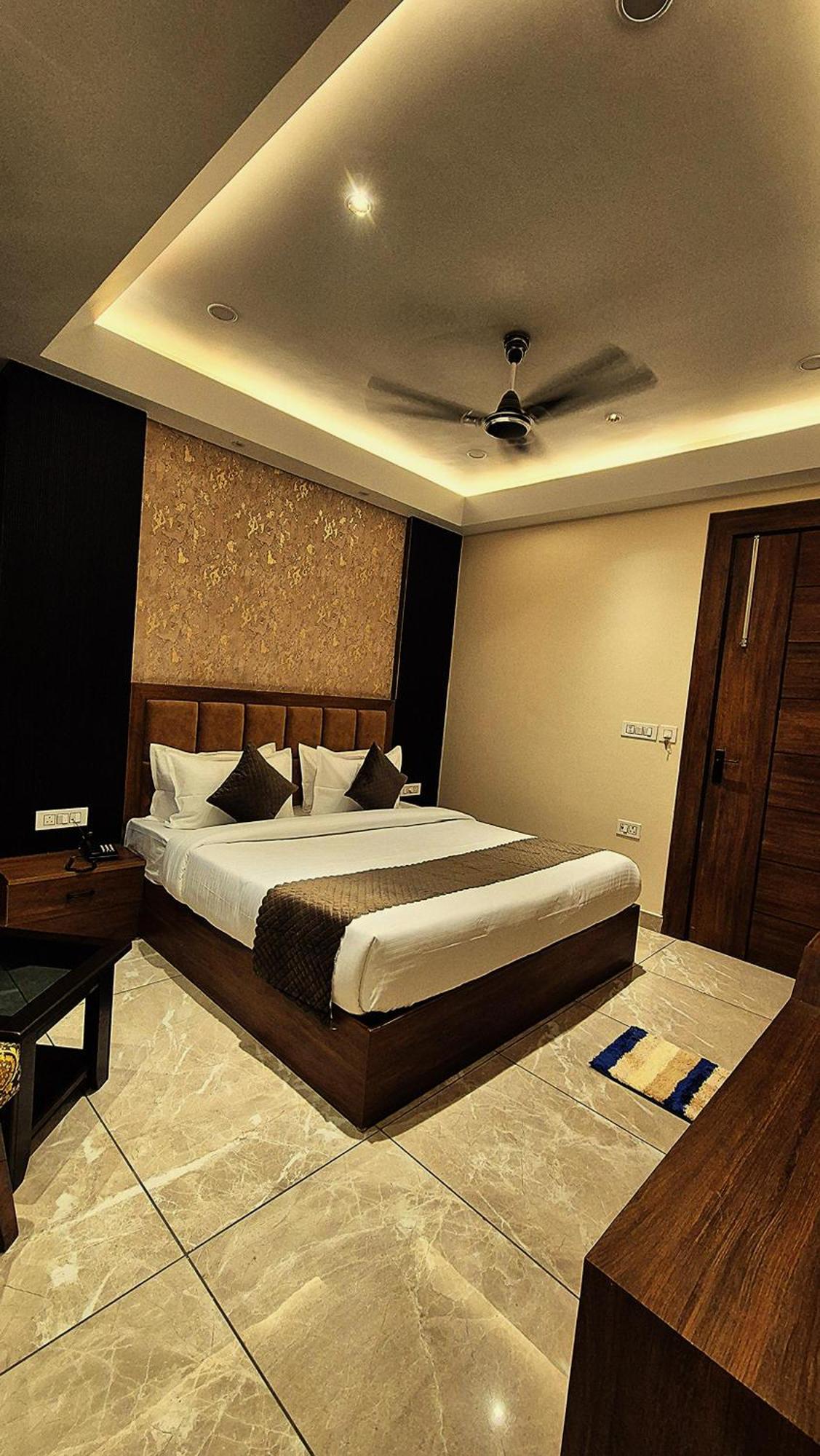 Hotel Hari Dhara, 100 Meters From Har-Ki-Pauri Haridwār المظهر الخارجي الصورة