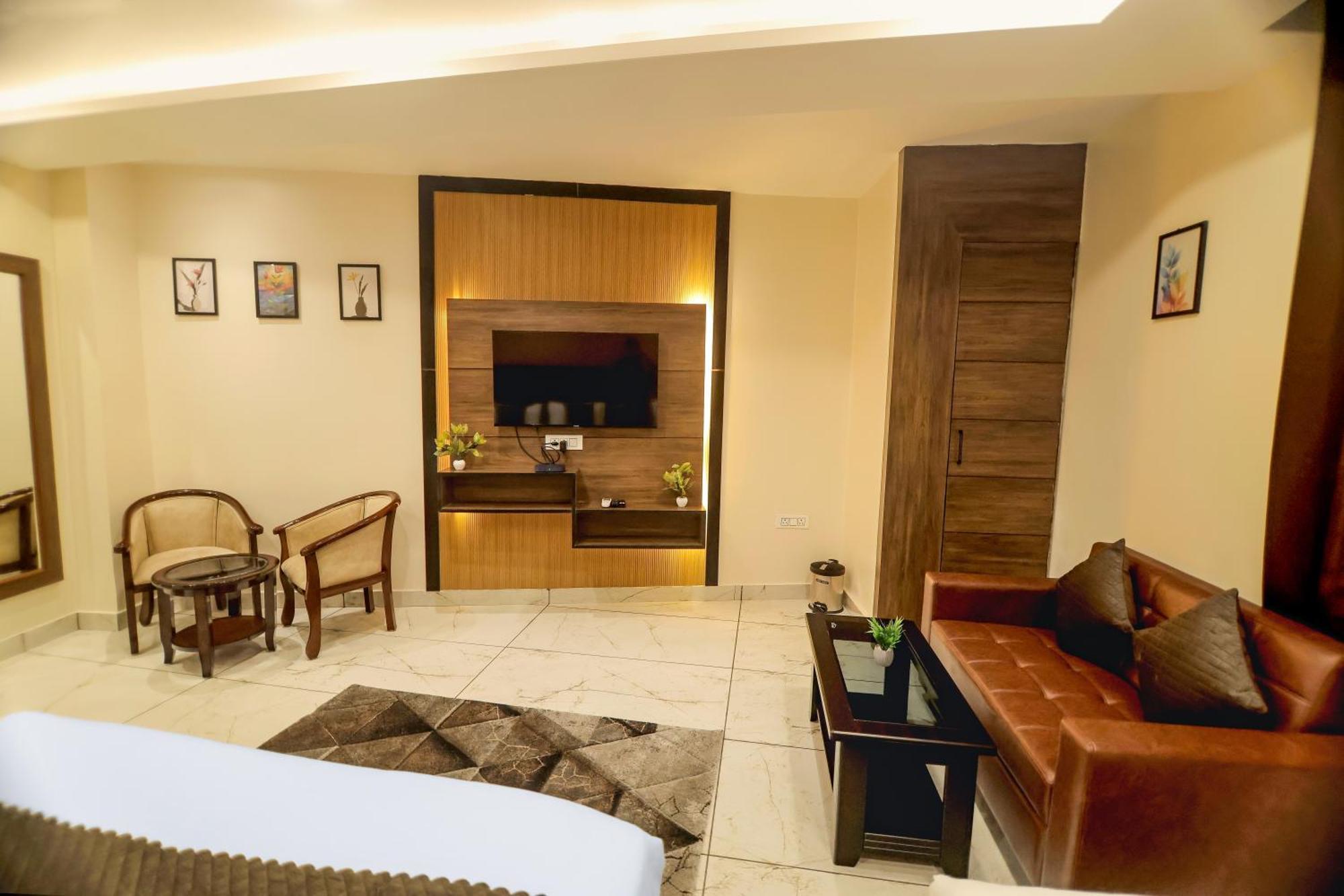 Hotel Hari Dhara, 100 Meters From Har-Ki-Pauri Haridwār المظهر الخارجي الصورة
