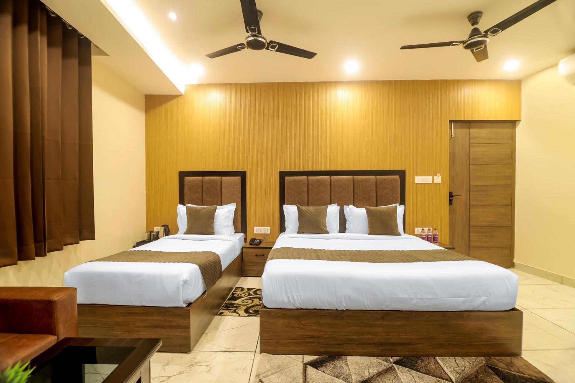 Hotel Hari Dhara, 100 Meters From Har-Ki-Pauri Haridwār المظهر الخارجي الصورة