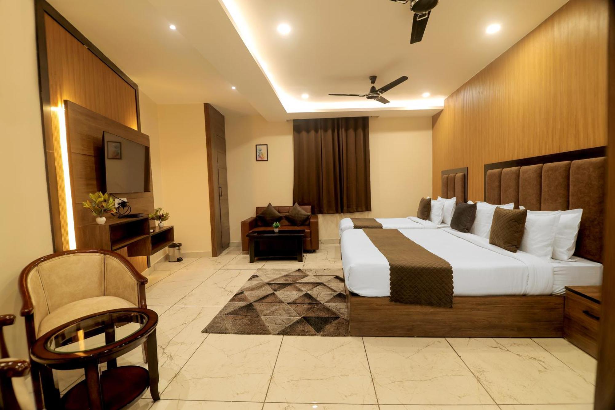 Hotel Hari Dhara, 100 Meters From Har-Ki-Pauri Haridwār المظهر الخارجي الصورة